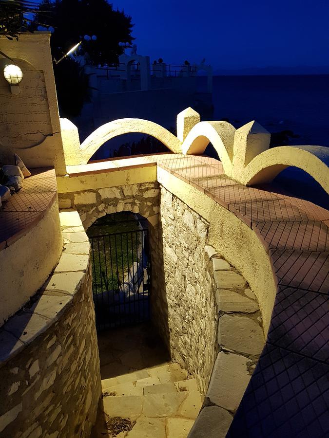 Silis Houses On The Beach Artemida  Exterior photo
