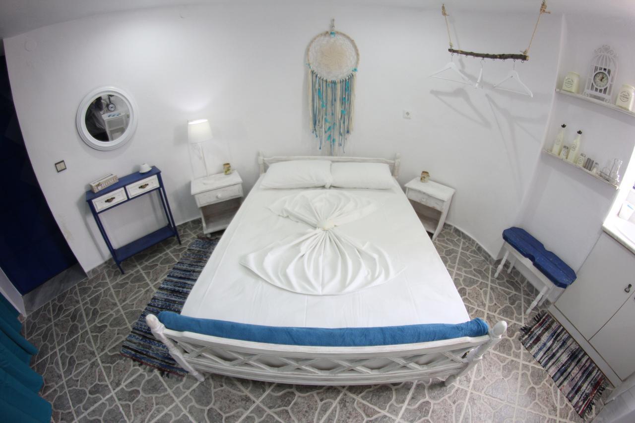 Silis Houses On The Beach Artemida  Room photo